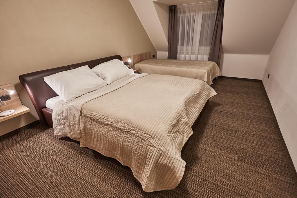 Apartmany Volarik Mikulov Bagian luar foto