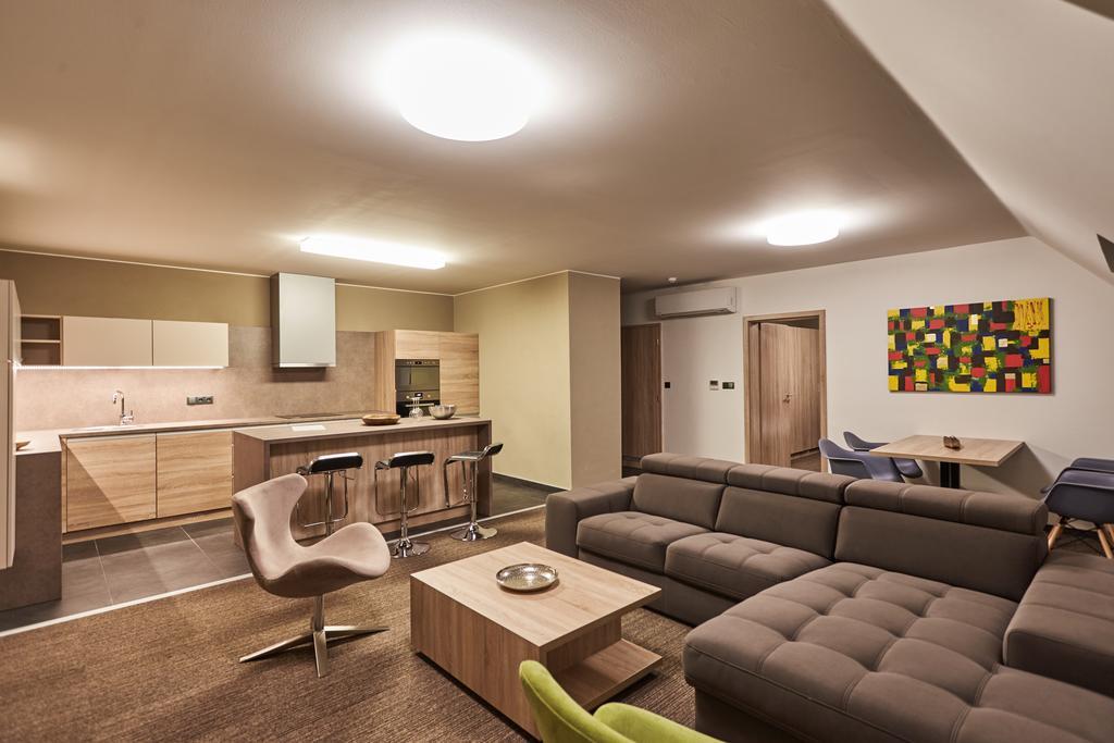 Apartmany Volarik Mikulov Bagian luar foto